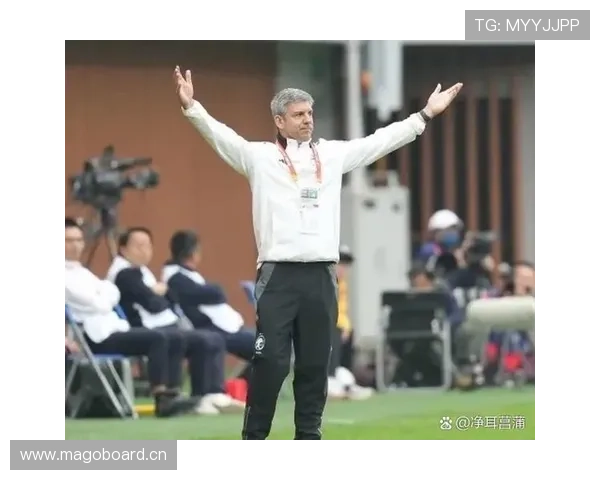 沙特主帅确认被解雇 直言足球为中心